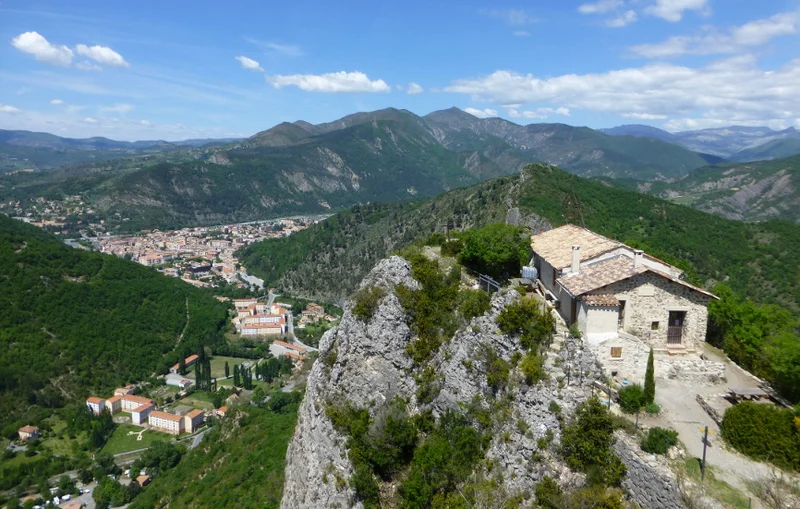Randonnée Chapelle Saint-Pancrace · Digne-les-Bains