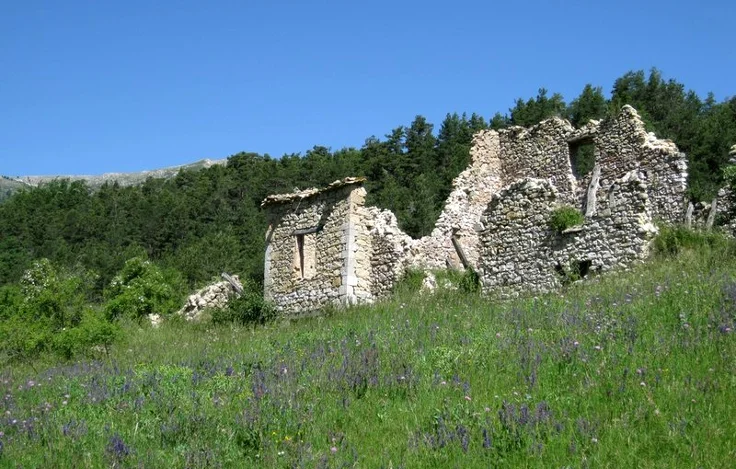 Randonnée Chapelle Saint Pierre, les Colettes · Soleilhas