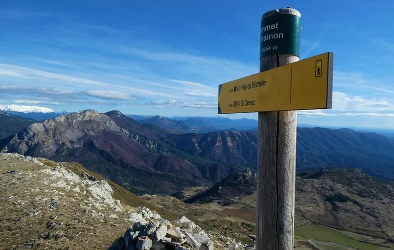 Randonnée Sommet du Trainon (1 654 m) · Saint-Geniez
