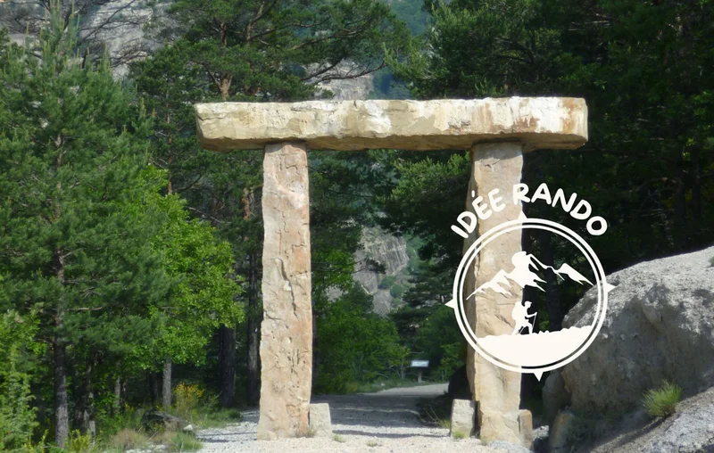 Randonnée Les portes de la châtaigneraie · Braux