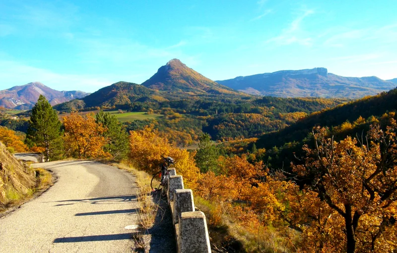 Vélo de route Les Hautes Terres (Parcours vélo n°4) · La Motte-du-Caire