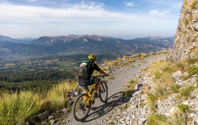 VTT Saint Vincent les Forts (parcours VTT n°1) · Montclar