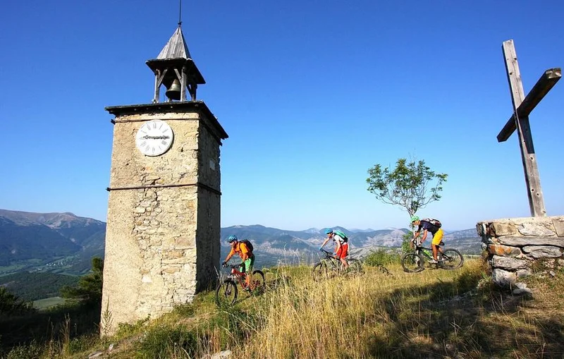 VTT Les chapelles (parcours VTT n°5) · Montclar