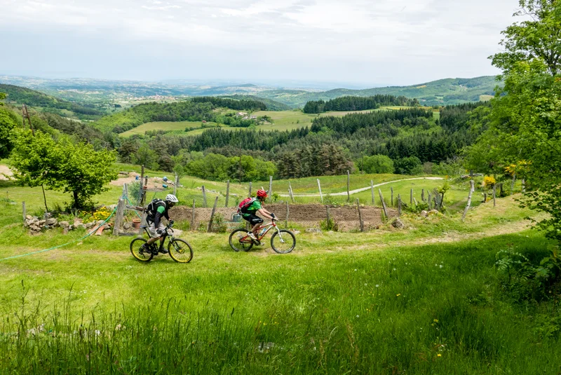 VTT Gorges du Doux (Lalouvesc - Tournon sur Rhône difficile) · Lalouvesc