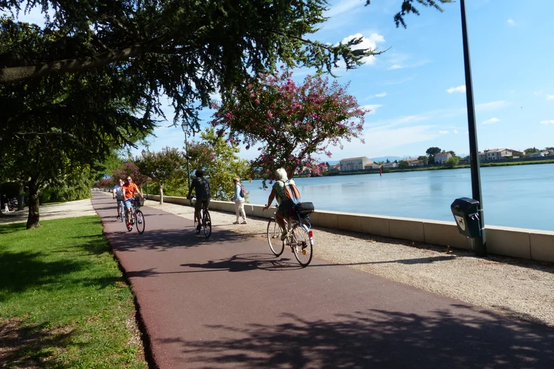 Vélo de route Au fil du Rhône · Tournon-sur-Rhône