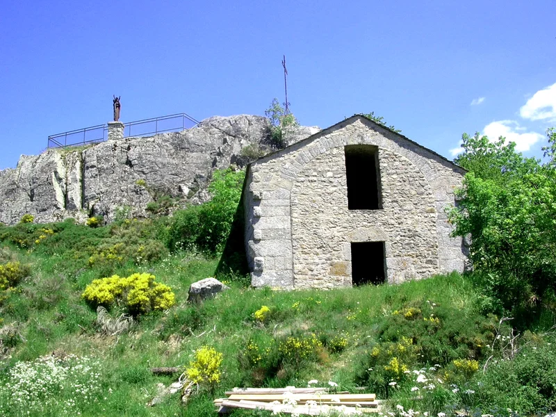 Randonnée Le rocher du Cher · Peyre en Aubrac