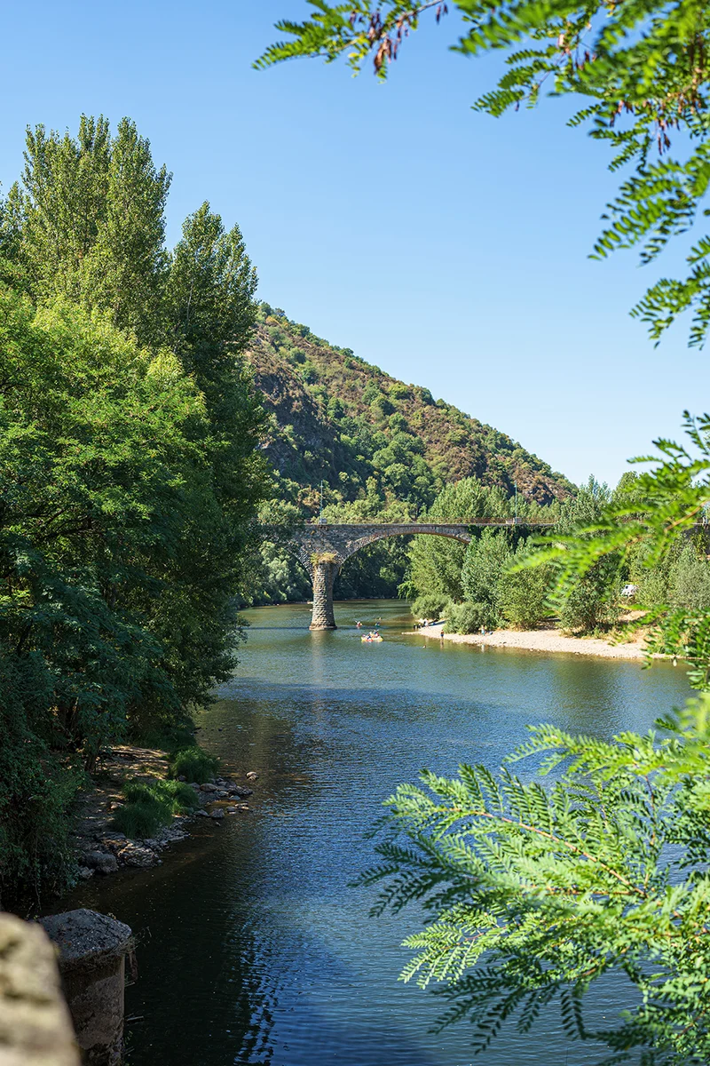 Randonnée GR736® d'Ambialet à Marsal · Ambialet