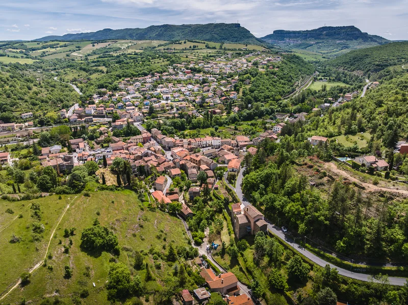 Randonnée Les quatre châteaux · Saint-Rome-de-Cernon