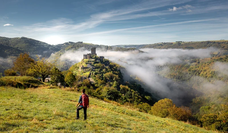 Randonnée Le château de Valon · Lacroix-Barrez