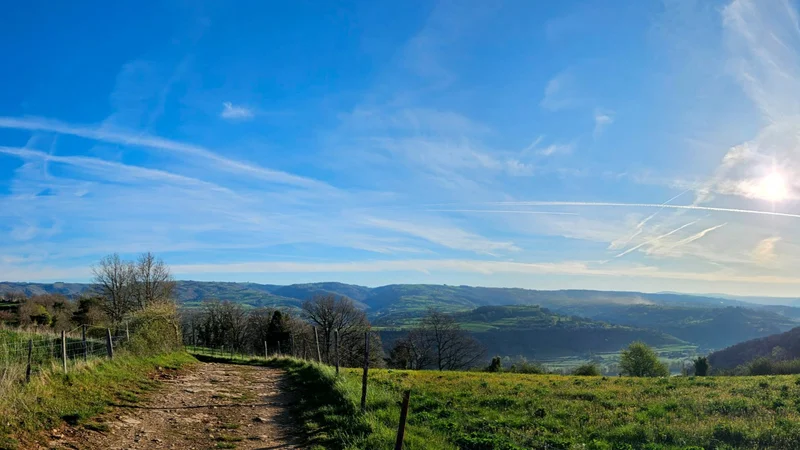 Randonnée Le causse de Briffoul · Bessuéjouls