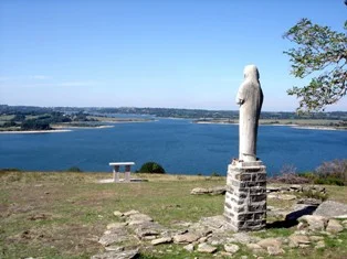 Randonnée Vierge des Lacs · Salles-Curan