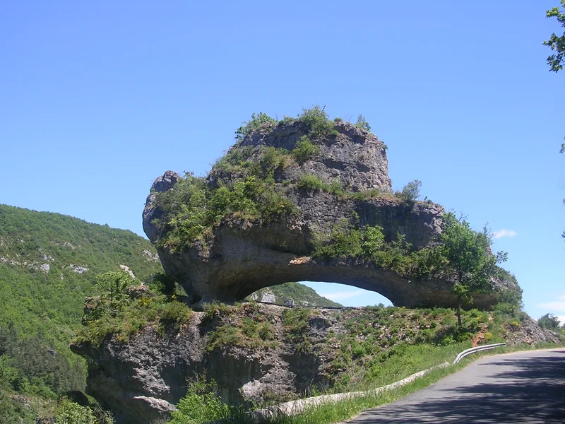 VTT Liaison la tombe du géant · La Canourgue