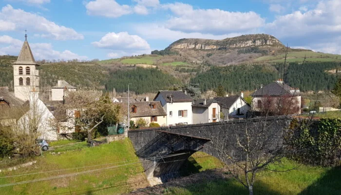 VTT Les Monts d'Aubrac - VTT n°10 · Chirac