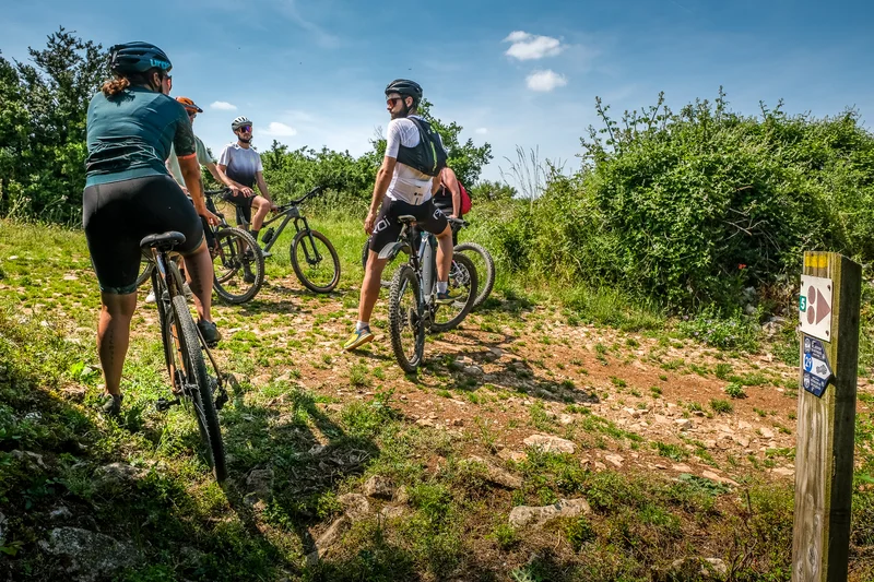 VTT VTT N°15 - Panoramas caussenards · Saint-Jean-d'Alcapiès