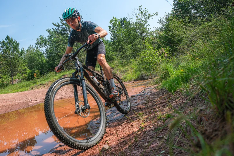 VTT VTT N°17 - Le Colorado aveyronnais · Vabres-l'Abbaye