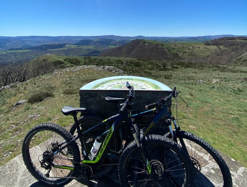 VTT VTT N°28 - Le sommet du Merdelou · Camarès