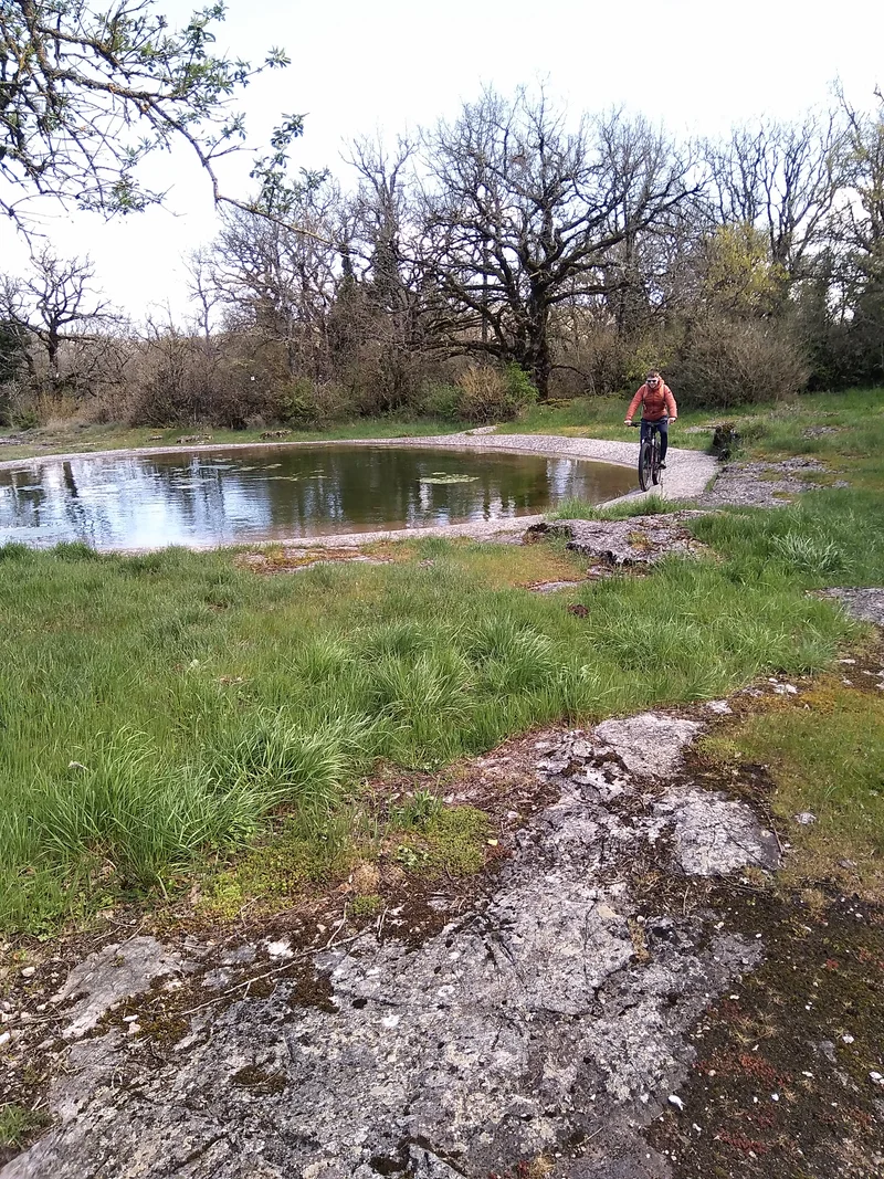 VTT VTT N°77 - Le tour du Mont Estremal · Le Cros