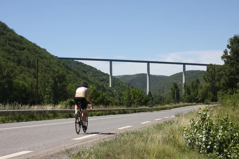 Vélo de route Autour du Puech d'Adan · Millau