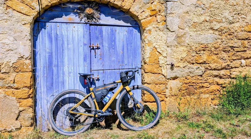 Vélo de route De La Canourgue au Point Sublime en Gravel · La Canourgue