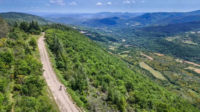 Vélo de route Gravel N°25 - L'aventure dans la Forêt de l'Escandorgue · Lodève