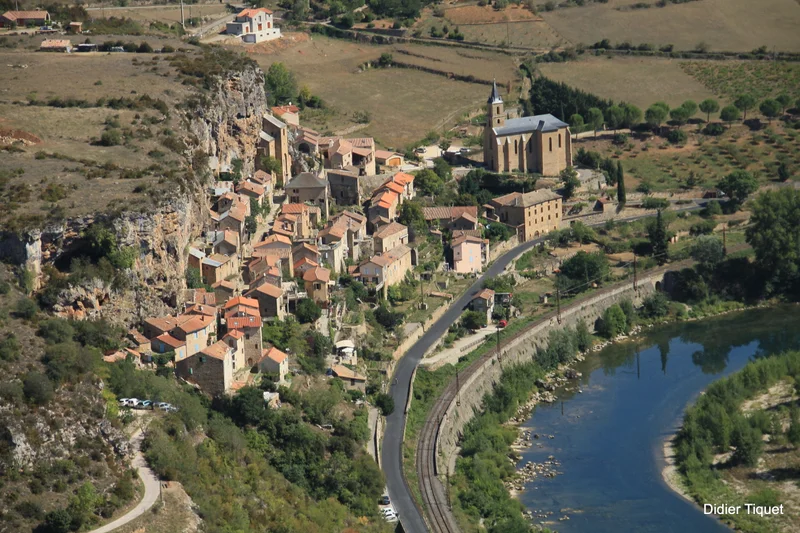 Trail Trail N°05 - Peyre / Le Causse rouge · Comprégnac