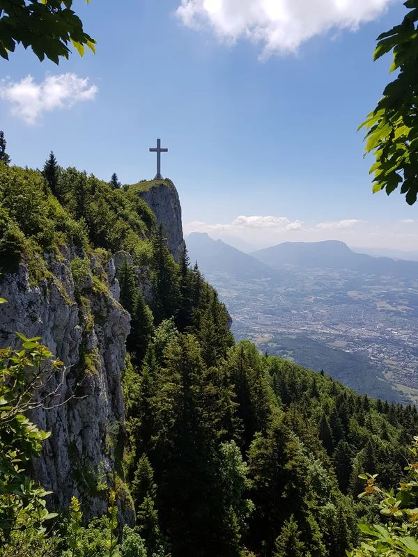 Randonnée La Croix du Nivolet par les crêtes · Les Déserts