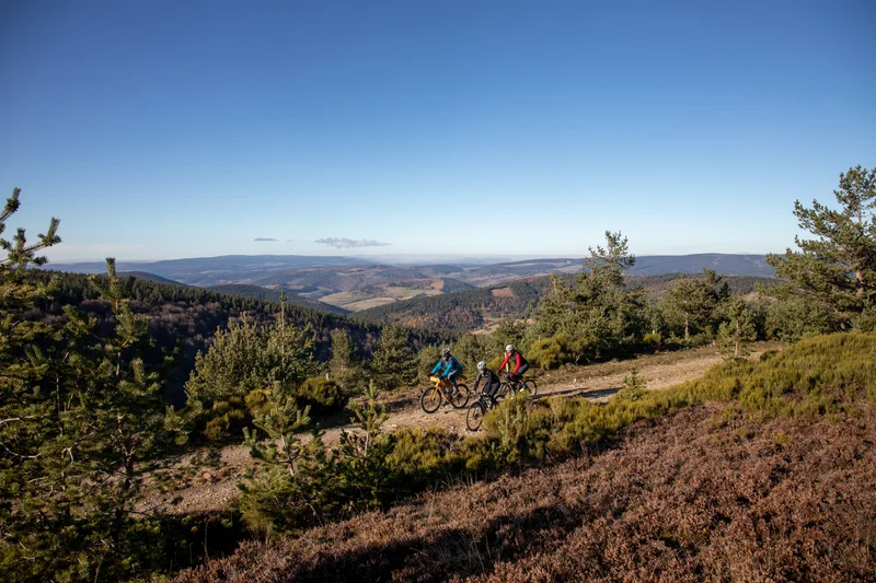 Vélo de route Les Crêtes du Mont Lozère en Gravel · Villefort