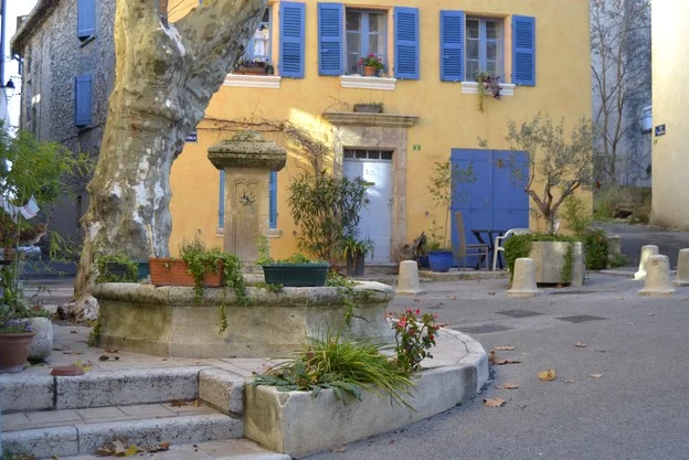 Randonnée NÉOULES - À la découverte du village · Néoules