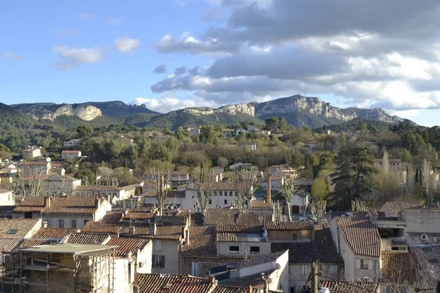 Randonnée AURIOL - À la découverte du village · Auriol
