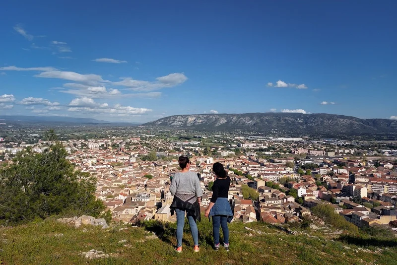 Randonnée CAVAILLON - De la gare à la colline Saint-Jacques · Cavaillon