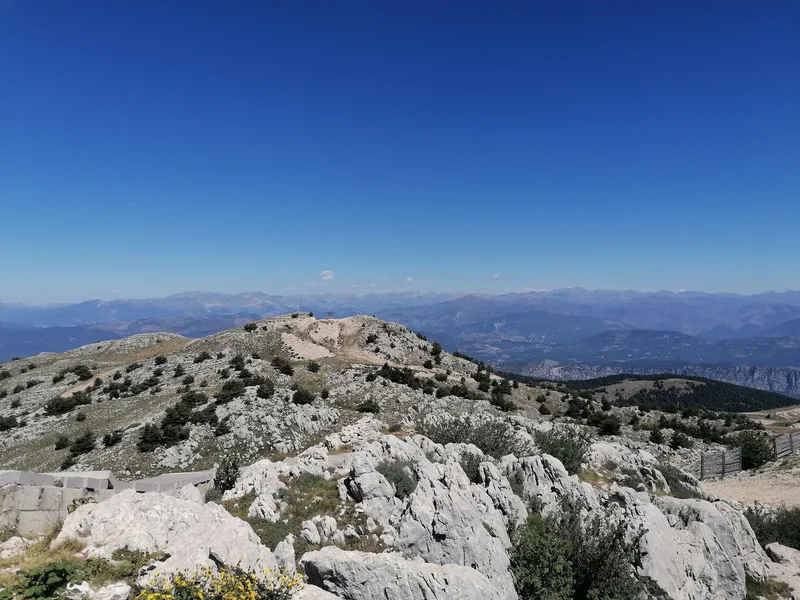 Randonnée GRÉOLIÈRES-LES-NEIGES - Cime du Cheiron · Gréolières