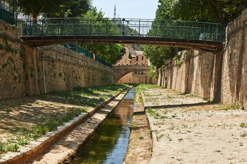 Randonnée ROQUEVAIRE - A la découverte du village · Roquevaire