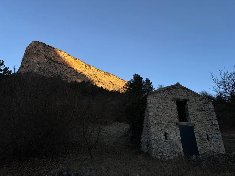 Randonnée REMUZAT - Le rocher du Caire · Rémuzat