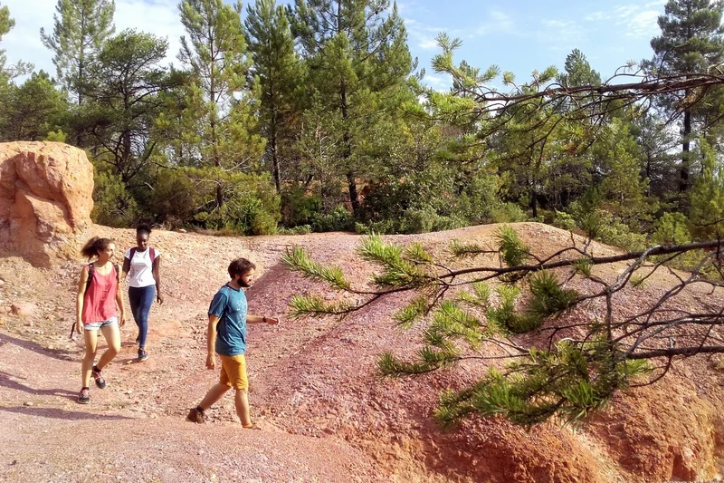 Randonnée ROUSSILLON - Balade du Bois Saint Jean · Roussillon
