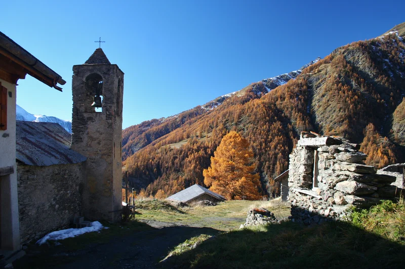 Randonnée ABRIÈS - Chapelle de la Montette - Le Roux d'Abriès · Abriès-Ristolas