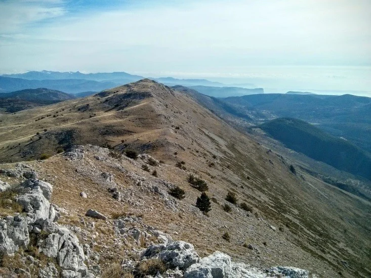 Randonnée GRÉOLIÈRES - Cime du Cheiron · Gréolières