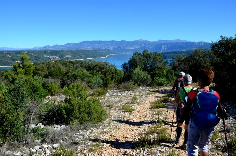 Randonnée MOUSTIERS-SAINTE-MARIE - Le Tour du lac de Sainte-Croix · Moustiers-Sainte-Marie