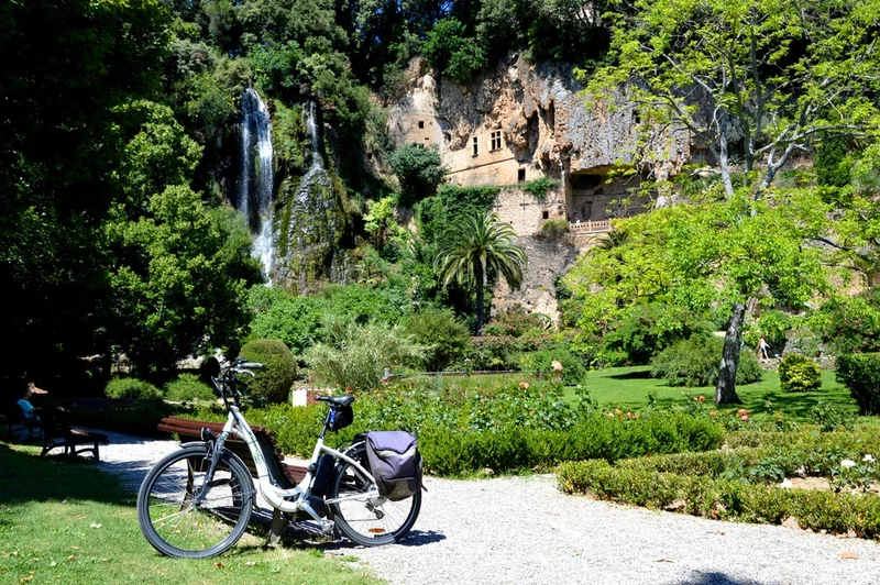 Vélo de route AUPS - Terres, truffes et cascades · Aups