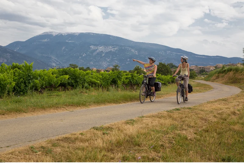 Vélo de route VAISON-LA-ROMAINE  - Les villages Médiévaux à vélo · Vaison-la-Romaine