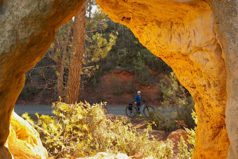 Vélo de route GARGAS - ROUSSILLON - Sur les ocres à vélo · Gargas