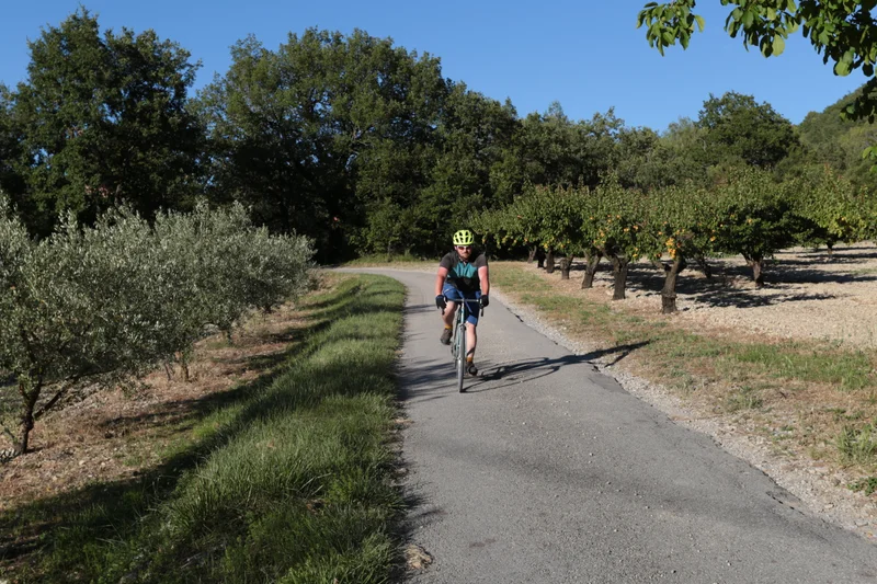 Vélo de route NYONS - Au fil de l'Eygues à vélo · Nyons