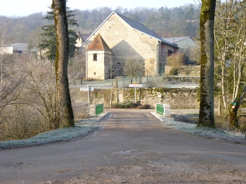 Randonnée L'Ource · Villars-Montroyer