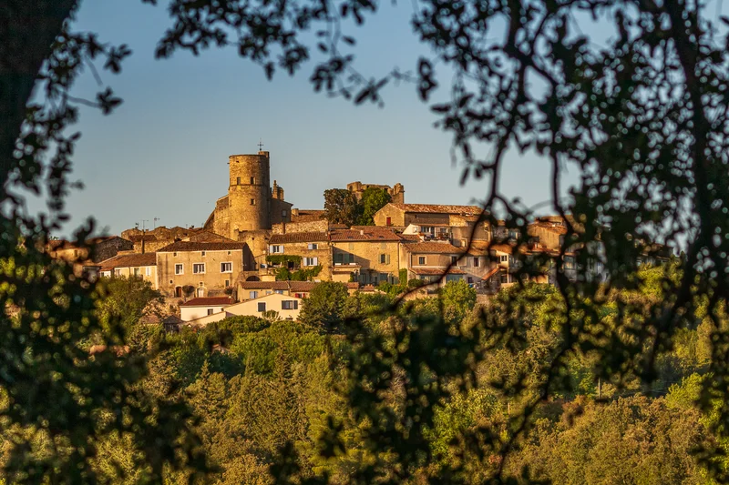 Randonnée Balade De Puechs en Combes · Montpezat