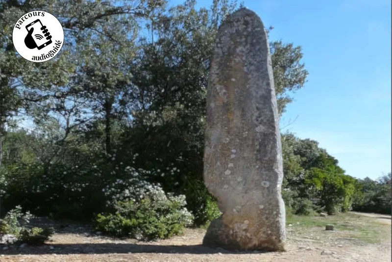 Randonnée Randonnée Le Menhir, les Concluses · Lussan