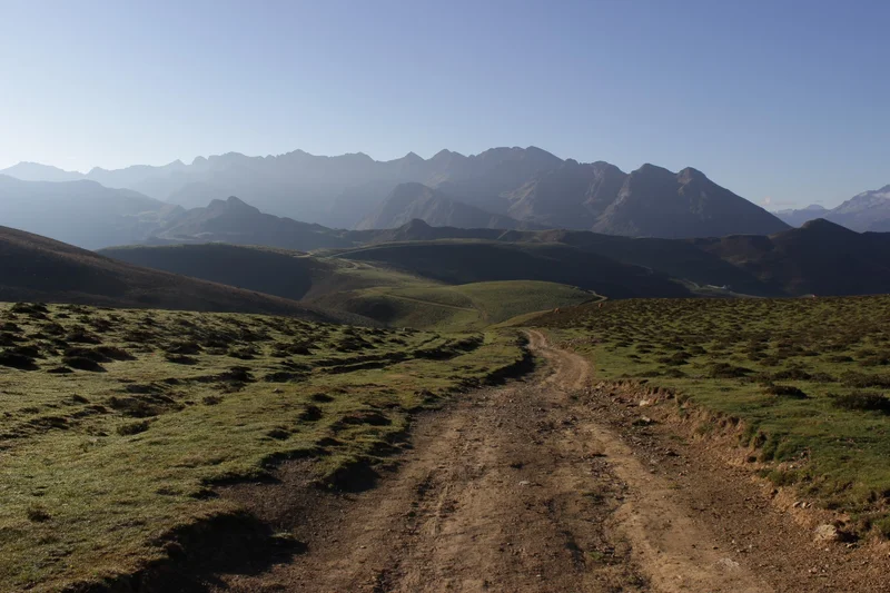 Randonnée Les crêtes du Hautacam · Beaucens