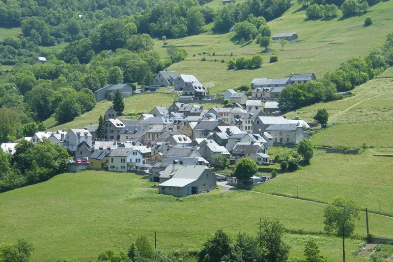 Randonnée Les villages de Labatsus · Esterre