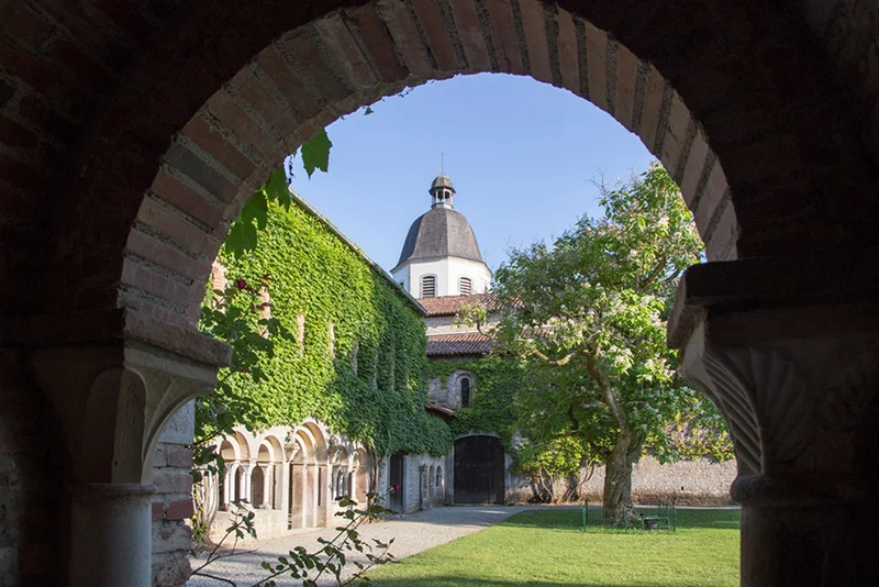 Randonnée De l'Abbaye au Château · Bonnemazon