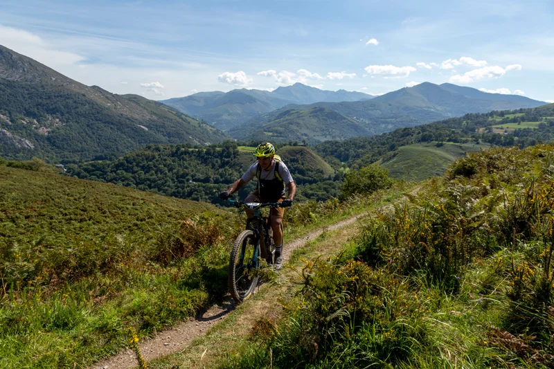 VTT Enduro n°102 - Le Béout · Lourdes