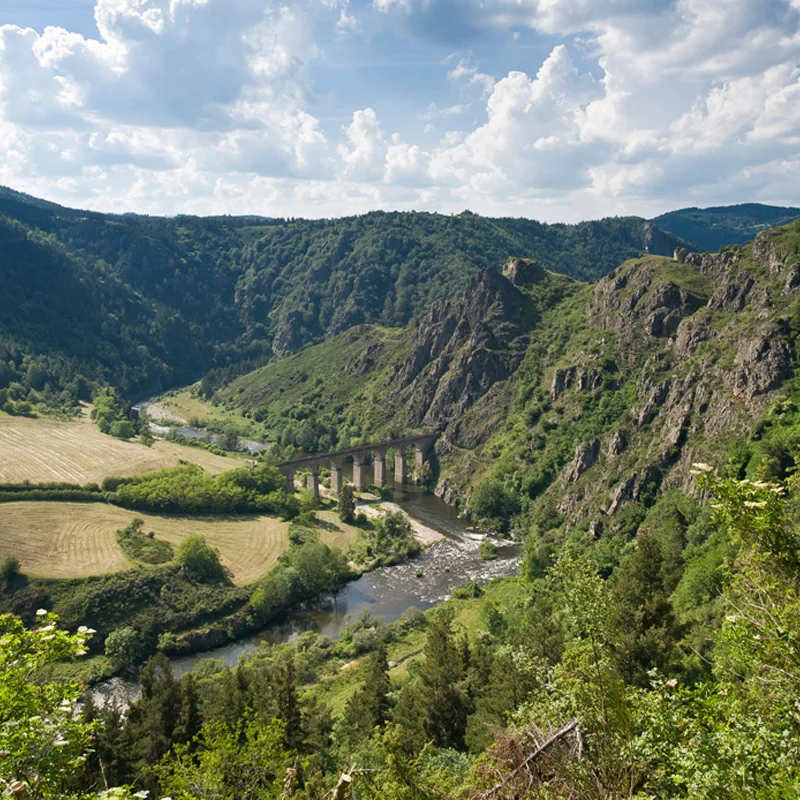 Randonnée GR470 Sources et gorges de l'Allier · Auzon