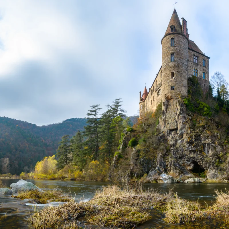 Randonnée GR765 Est - Cluny / Lyon - Le Puy · Merle-Leignec